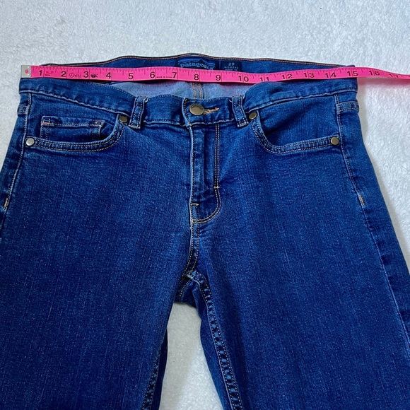 Patagonia Medium Wash Mid-Rise Classic Skinny Jean - Size 29 - Picture 3 of 10